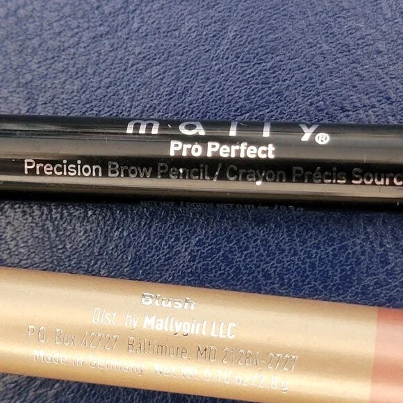 Mally cosmetics Box of 10 bundle New - Picture 10 of 10